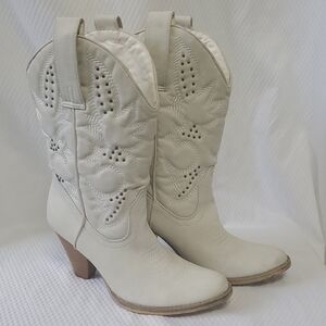 Very Volatile Western Boots - 7.5